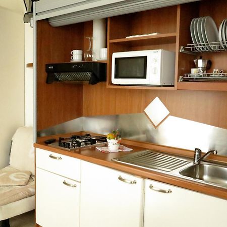Residence La Villetta Rimini Bagian luar foto