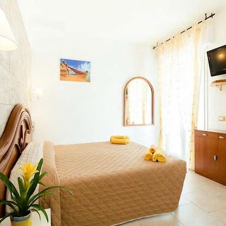 Residence La Villetta Rimini Bagian luar foto