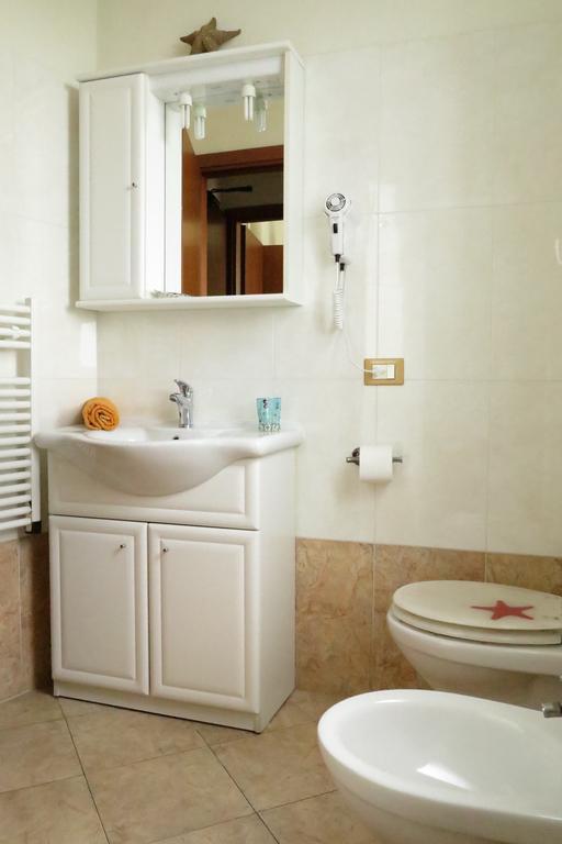 Residence La Villetta Rimini Bagian luar foto