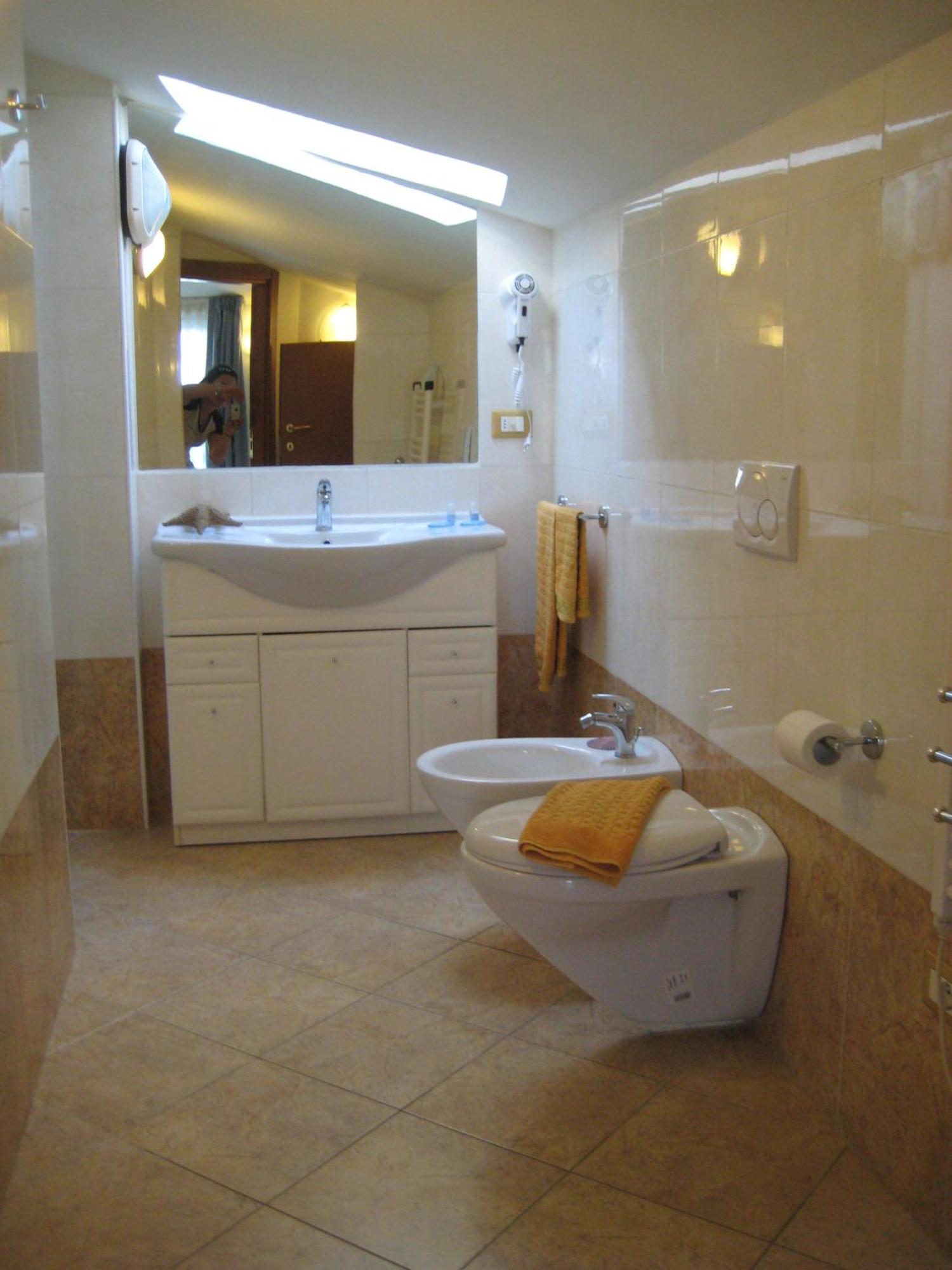Residence La Villetta Rimini Bagian luar foto