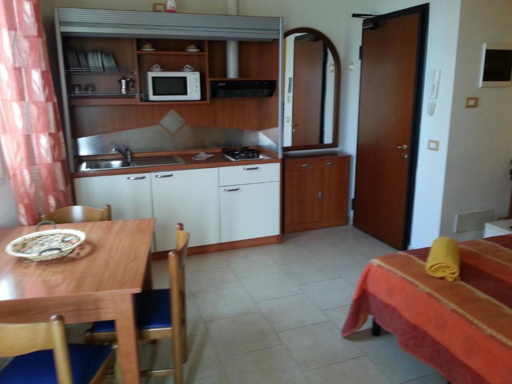 Residence La Villetta Rimini Bagian luar foto