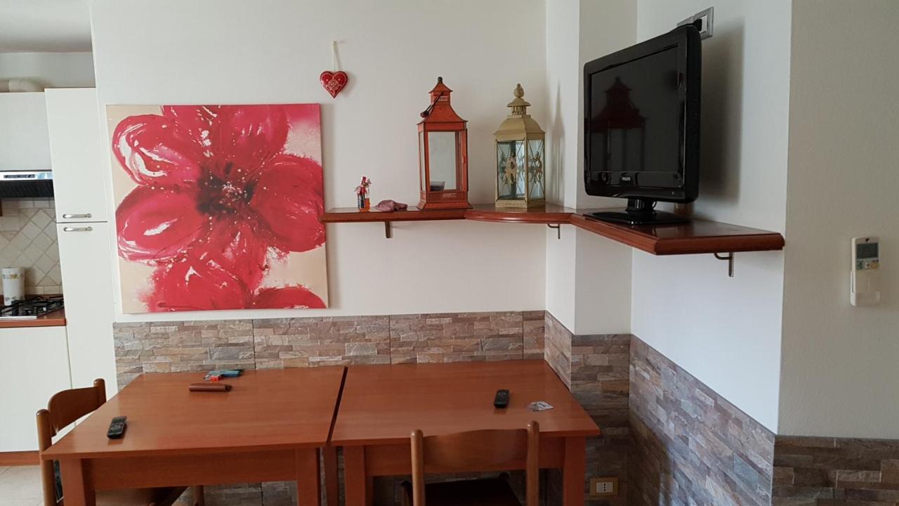 Residence La Villetta Rimini Bagian luar foto